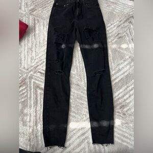 Zara size 4 Black ripped jeans